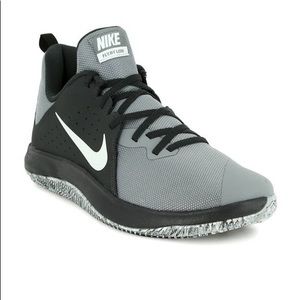 Nike Fly By Low Basketball shoes